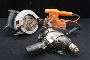 lot 83 image: 3 VINTAGE ELECTRIC POWER TOOLS