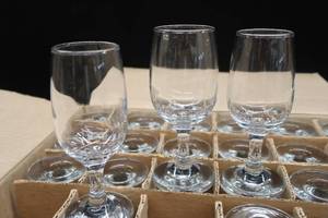 lot 101 image: MIXED FULL CASE OF LIBBY WINE GLASSES