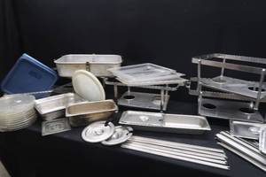 lot 114 image: 4 CHAFER TRAYS STAINLESS STEEL  PLASTIC LIDS PLUS