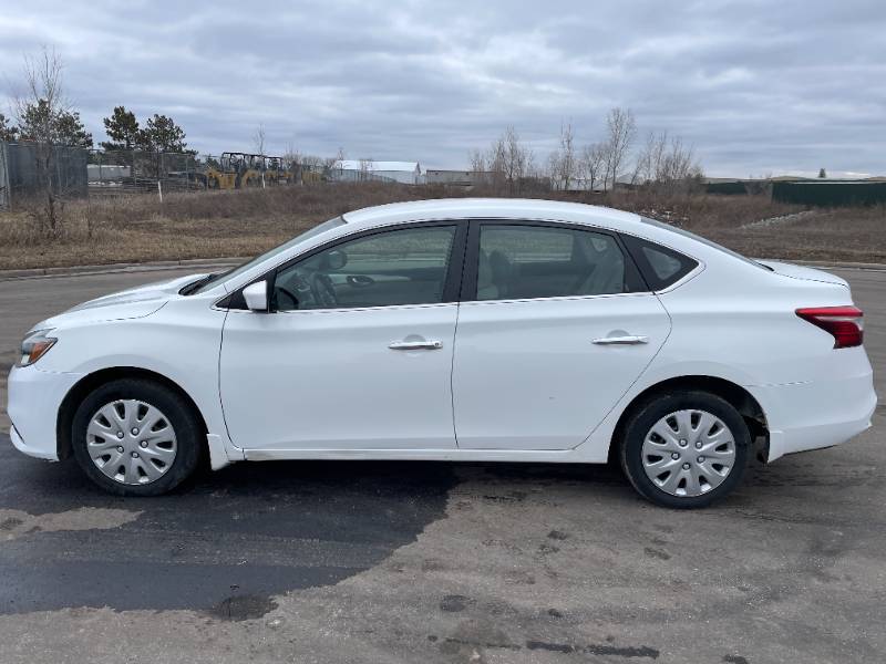 2016 Nissan Sentra S - 2 OWNERS