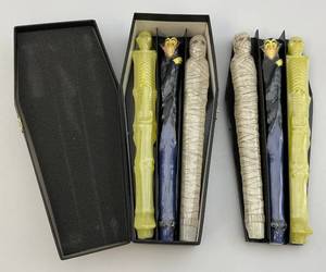 lot 40 image: Vintage Goulish Spooy-Creepy Tapers Bougie Effilee  Mummy, Vampire & Skeleton (NIB)