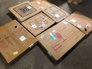 lot 24 image: Lot of Assorted Mirrors Various Sizes Models and Conditions Customer Returns See Pictures