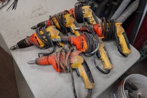 lot 511 image: 6 DeWalt Corded Drywall Screwdrivers