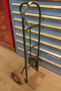lot 527 image: Harper 600 Lb Capacity 2-Wheel Dolly - Pneumatic Tires