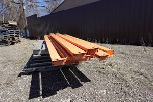 lot 14 image: Beams for Pallet Racking and Wire Decking