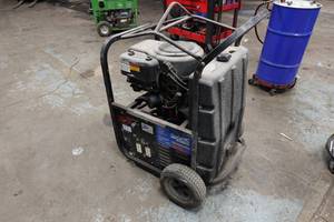 lot 4 image: Pow-R-Quip 7500 Watt Gas Generator - Electric Start