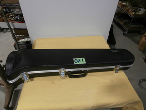 lot 21 image: Yamaha YSL354 Trombone in Case
