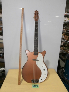 lot 29 image: Vintage Danelectro Short Scale Bass Guitar