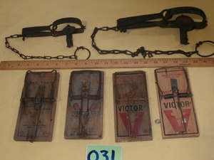 lot 31 image: 6 Vintage Traps