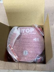 lot 19 image: Exit Stopper Exit Alarm Customer Returns See Pictures