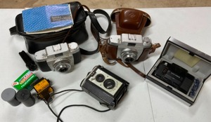 Antique Camera and Accessory Collection Including Pronto AGFA 35mm, Minolta, Solina 2100, Brownie Reflex, Sekonic Auto-Lumi Light Meter wCase...