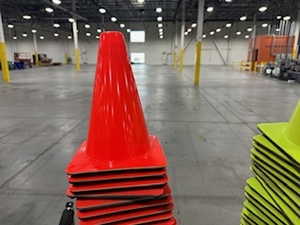 lot 21 image: Safety Cones, 13 H
