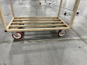 lot 28 image: Metal Utility Cart
