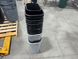lot 81 image: SmallMedium Office Waste Baskets, Quantity nine.