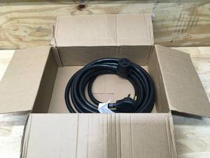 lot 46 image: Large Electrical Cord