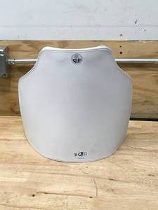 lot 48 image: Chest Protector for Fencing size XL (Amazon Return)