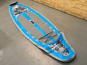 lot 100 image: Ascend Inflatable Stand-Up Paddleboard (does not inflate)