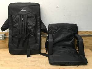 lot 62 image: Lot of 2 - Sportneer Stadium Seats with Back Support (Amazon Return)