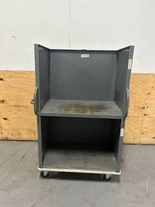 lot 143 image: Heavy Duty Warehouse Cart