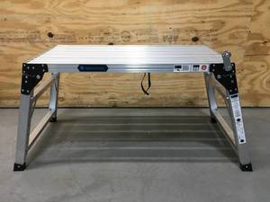 lot 136 image: Orientools Folding Stand