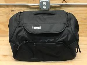 lot 166 image: Thule Luggage