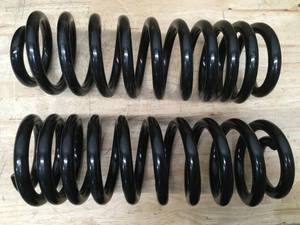 lot 156 image: Pair of Suspension Coil Springs