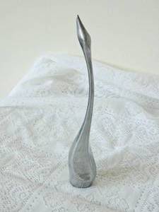 lot 76 image: Vintage Hoselton Signed Goose Sculpture