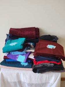lot 99 image: Crafty Fabric Collection B