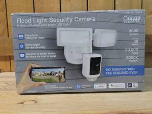 lot 36 image: Feit Electric LED 1080P HD Smart Flood Security Light