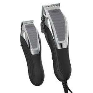 lot 119 image: Wahl Deluxe Haircutting Kit-Missing Scissors & Lube Oil