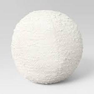 lot 6 image: Boucle Sphere Throw Pillow - Threshold-Ivory