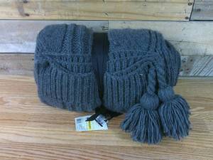 lot 22 image: Large Knite Throw Blanket with Corner Tassels Slate Gray - Hearth & Hand with Magnolia