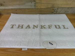 lot 70 image: 20x30 Thankful Tufted Bath Rug WhiteGray - Room Essentials