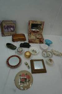Variety of Dresser Trinket Holders & Decor