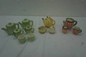 Vintage Decor Tea Pot Sets (So cute)