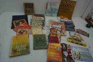 Vintage Books, Peanuts A Golden Celebration, Here Comes Santa, Andersens Fairy Tales, Color Fun, Life and more
