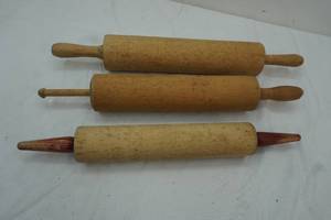 3 Different sized wooden rolling pins