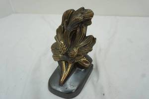 Cast Iron with a pewter finish Pine cone evergreen branch