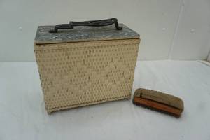 Shoe shine case