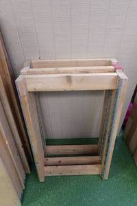 lot 200B image: Adjustable Height Work Bench