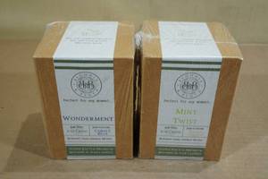 lot 83 image: Begonia and Bench Candles -Mint Twist & Wonderment