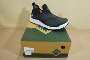 lot 129 image: Muck Boot Womens Outscape Low Shoes -Size 12