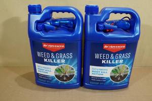 lot 187 image: BioAdvanced Weed and Grass Killer