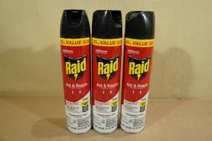 lot 188 image: Raid Ant and Roach Spray