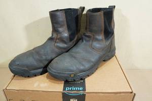 lot 200 image: CAT Steel Toe Work Boots - Mens 12