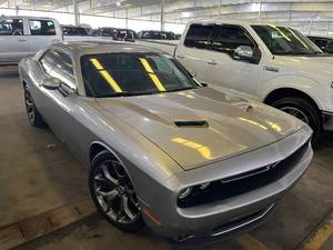 2015 Dodge Challenger SXT