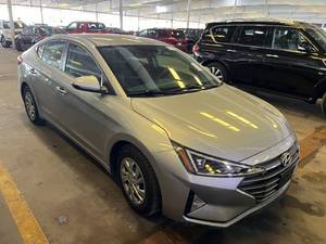2020 Hyundai Elantra SEL..LOW MILES