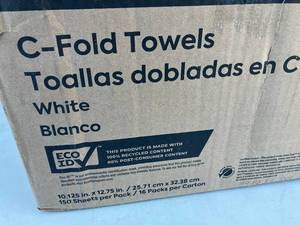 lot 87 image: C-Fold Paper Towels