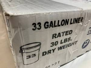 lot 105 image: 33 Gallon Can Liners
