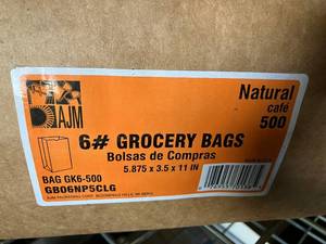 lot 124 image: Small Paper Bags